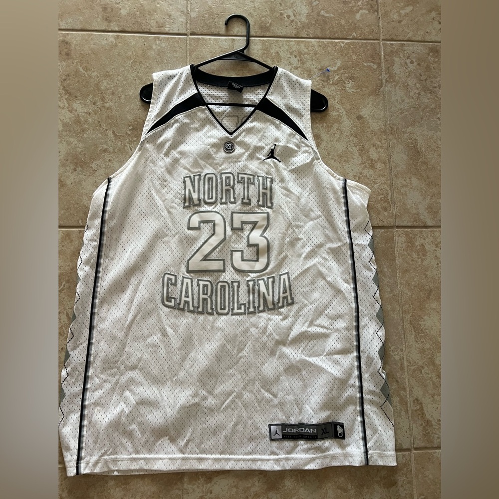 Michael Jordan UNC Tar Heels #23 Jersey  XL